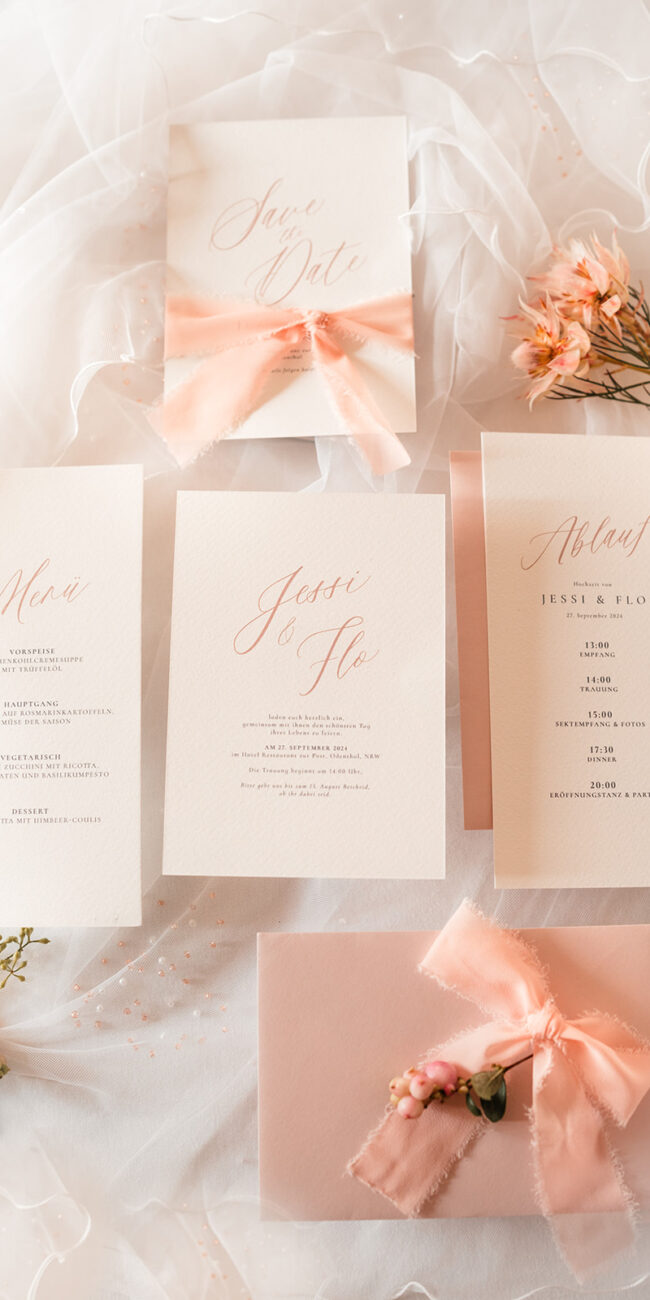 federleicht HOCHZEITEN exklusive Hochzeitsplanung blush wedding