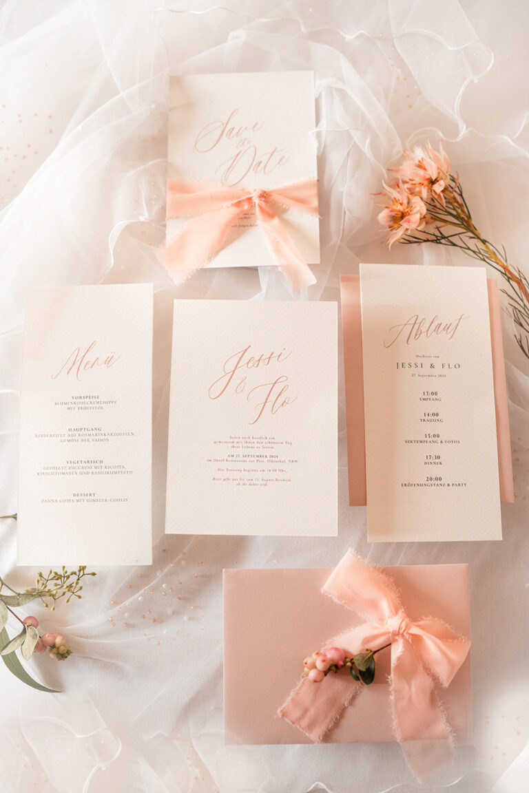 federleicht HOCHZEITEN exklusive Hochzeitsplanung blush wedding