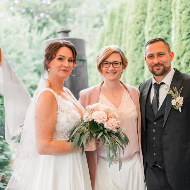 federleicht HOCHZEITEN exklusive Hochzeitsplanung blush wedding